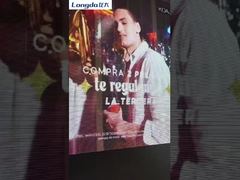 Layar transparan