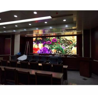 Pusat Perbelanjaan Kecil Pixel LED Display Wall Mounted 300W/ M2 32 X 16 ROHS CCC