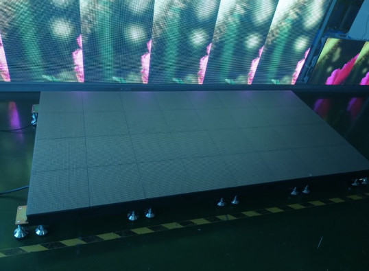 DMX Control LED Screen Floor Tiles Indoor / Outdoor Bahan paduan aluminium kelas tinggi