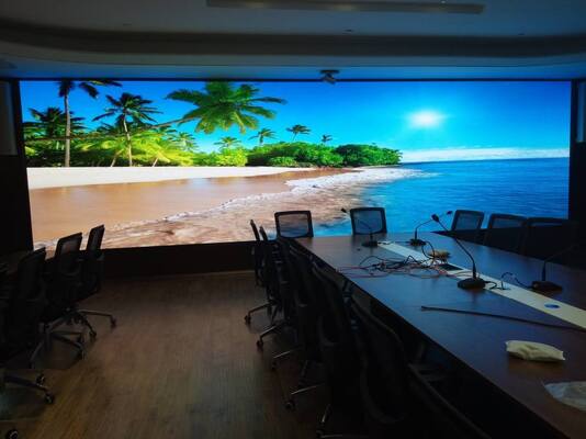 P1.86 Piksel Kecil Led Ketebalan Berat Ringan Led Cabinet Aplikasi Untuk Pameran Museum