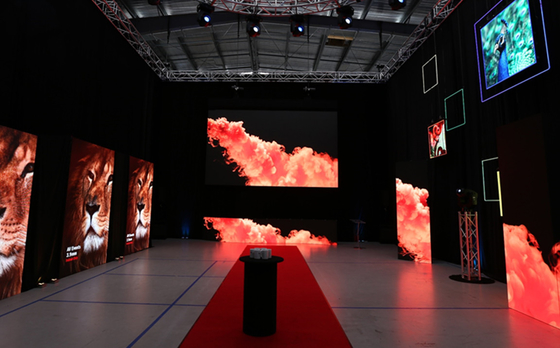 14bits Led Screen Modules Video Wall Indoor SMD2121 2.5m View Distance