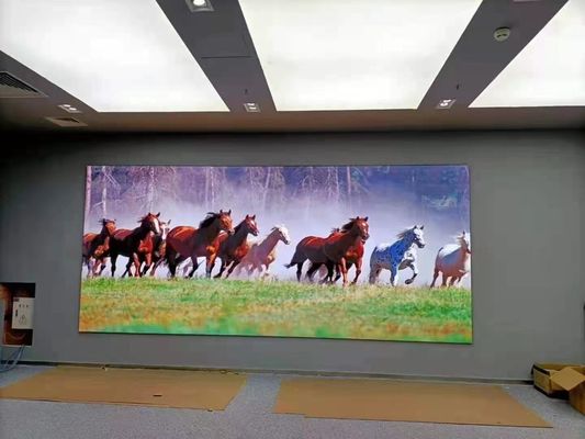 Digital Signage Wall 3840Hz P4 Led Video Wall Iklan 320 * 160mm