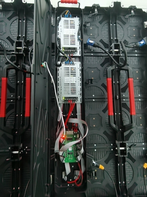 SMD2121 Led Display Cabinet Panel Video Layar Luar Ruangan 65410dots / Sqm