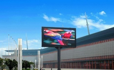 P6 High Way TV LED Tampilan Layar Iklan Luar Ruangan ODM 160deg View Angle