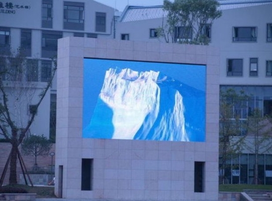 IP65 Penuh Warna Kecerahan Tinggi Led Tampilan Layar P5mm 960*960mm
