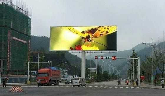 IP65 Penuh Warna Kecerahan Tinggi Led Tampilan Layar P5mm 960*960mm