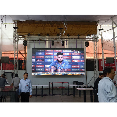 180W/ M2 Penyewaan Kecerahan Tinggi Tampilan LED Layar LED 1R1G1B Die Casting Alu