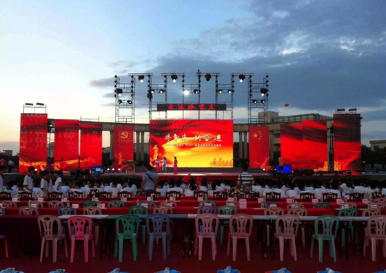 Sewa Layar Konser Komersial Tampilan LED SMD 2020 500x1000mm IP65
