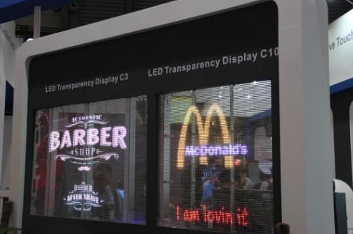 9245 Piksel Transparan Tampilan Layar Led Profesional 5000cd 10.4mm