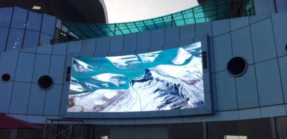 5500cd / M2 Curved Led Panel Waterproof P5 Outdoor Led Display Screen ROHS Tahan Lama