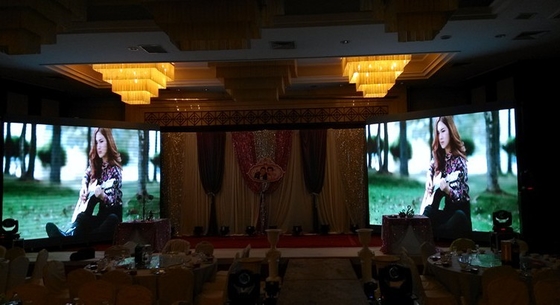 512*512mm 1100cd Led Display Cabinets P4mm Bingkai Dinding Digital Besar