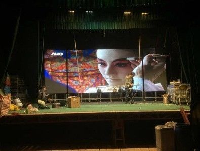 Layar LED Warna Penuh Luar Ruangan Longda 104x104 Titik Definisi Tinggi