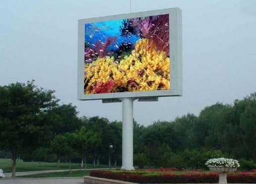 Panel Papan Iklan Luar Ruangan Komersial P6.67 16.7M 7000cd/ M2