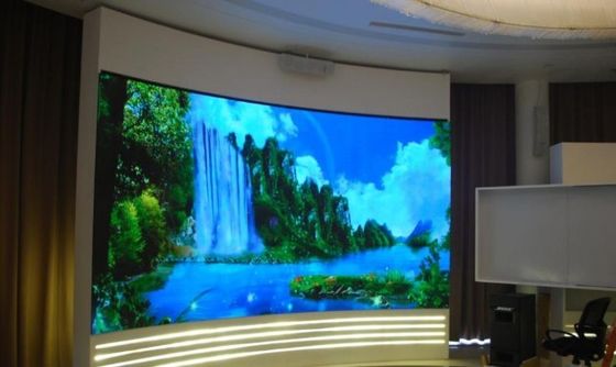 3840Hz Modul Fleksibel LED Layar LED Melengkung Panel Video P2