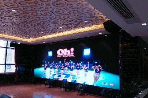 Indoor P2. 5 Small Pixel Pitch Led Display Screen High Definition 3840hz Untuk kantor perusahaan