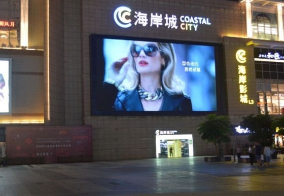 Longda Outdoor Led Display Panel Untuk Iklan 256RGB P8 NOVA STAR