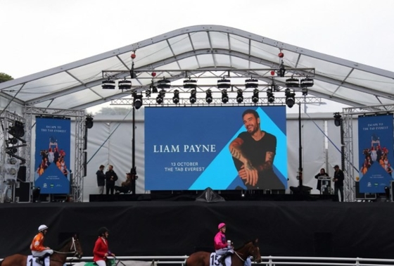 1920Hz 6mm Pitch Wedding Led Display Untuk Meanwell Pernikahan