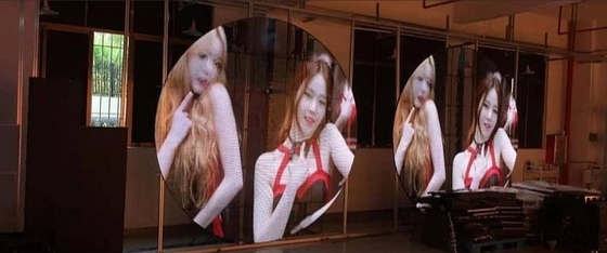 100 X 50cm Kaca Transparan Tampilan Iklan Layar LED 32873 Piksel ODM FCC