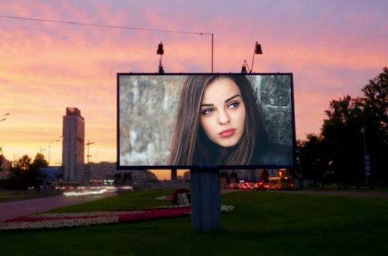Dinding Video LED Luar Ruangan P3.91 Untuk Papan Reklame Digital Iklan Seri 500*1000mm Luar Ruangan
