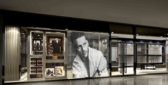 ISO14001 Interactive Creative Transparan Led Window Display ODM 1/11 Scan