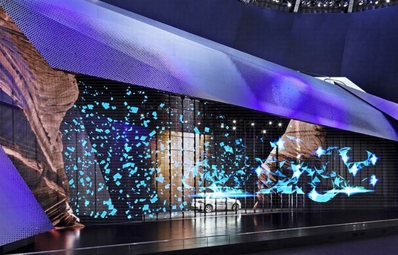 Layar LED Kaca Transparan Tertanam HD 7.8mm Periklanan Bangunan