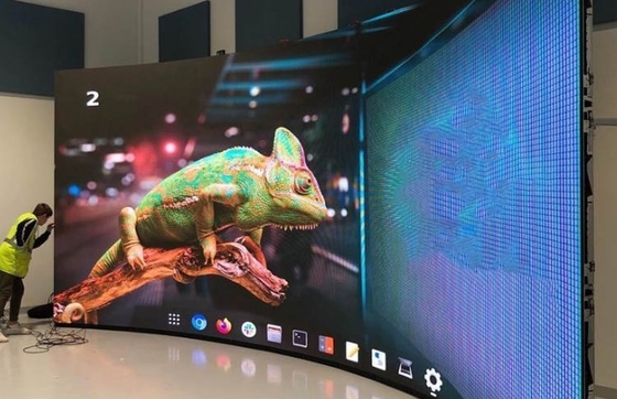 P3.91 Layar LED Luar Ruangan Luar Ruangan Tampilan LED Kurva Latar Belakang